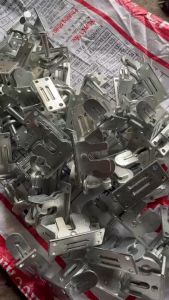 chốt khóa tự động inox 304 sắt mạ trắng bạc