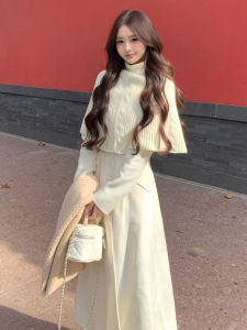 Karrar betsey | Autumn High Collar Cape Style Knit Long Dress Suite White