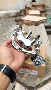 [SUDAH CHROME] caliper kaliper cakram pala babi rem depan assy yamaha fizr f1zr jupiter z burhan rxking new vega lama crypton