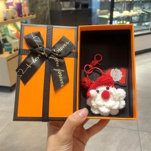 สร้อยกุญแจตุ๊กตาคริสต์มาสทำมือ ของตกแต่งฤดูหนาว ของขวัญวัสดุผ้าฝ้าย ขนาดเล็ก น่ารัก สร้างสรรค์ ผลิตจากจีนแผ่นดินใหญ่