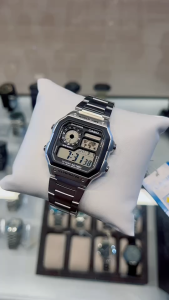 CASIO นาฬิกาข้อมือ รุ่น AE-1200WHD-1A วัสดุสเตนเลสสตีล สีเงิน คาสิโอ
