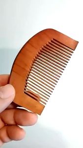 หวีไม้ ป้องกันผมชี้ฟู (หวีผมเพื่อสุขภาพ) ลดความตึงเครียด ผ่อนคลาย ป้องกันไฟฟ้าสถิตย์