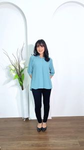 Karlita Blosue Lengan Balon / Kemeja Wanita Premium Crinkle / Kemeja Wanita Pinguin / Atasan Wanita Polos / Kemeja Lengan Pendek