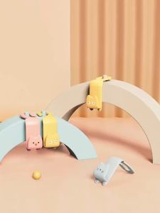 Móc treo đồ xe ô tô dán sticker dễ thương hình chữ S - New 2024