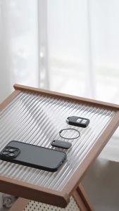 DNAC iTag Locator Smart Tracker – Wireless dengan Alarm Cocok Apple Find My (Hitam/Putih)