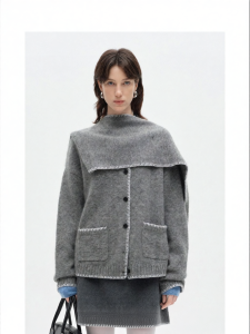 Wool Blend Contrast and Embroidery Edge Sweater