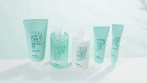 Ottie Green Tea Hyalu Cleansing Foam