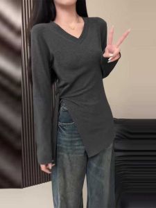 Áo Thun Cotton Dài Tay Cổ Chữ V Cỡ Lớn Mùa Thu Thiết Kế Ôm Sát Cơ Thể Không Đều Hở Eo Phong Cách Hàn Quốc Màu Trơn