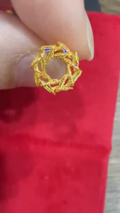 Poh Heng Jewellery 24K Dazzling Willow Earrings in Yellow Gold[Price By Weight]