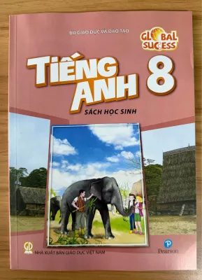 Sách giáo khoa Tiếng Anh Lớp 8- Global Success (Kèm bìa bao SHS nhãn tên)