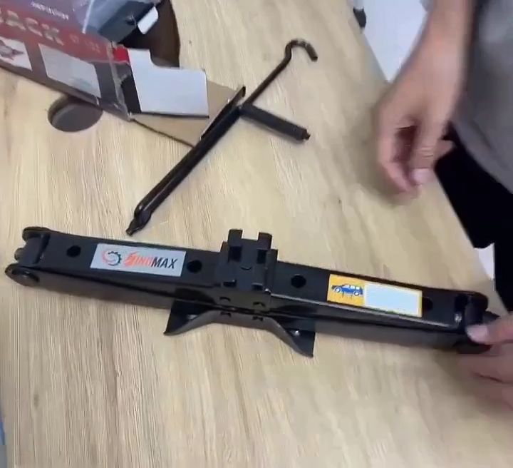 con đội xe hơi , kích chữ A, kích nâng tải trọng 3 Tấn phù hơp xe 4 - 8 ...