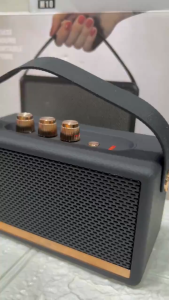 Speaker Aktif Full Bass Charger USB Tipe-C Bisa Bluetooth Radio USB Tf Card LED Indikator Baterai FLECO F-4086 PRO - Famous Star Shop