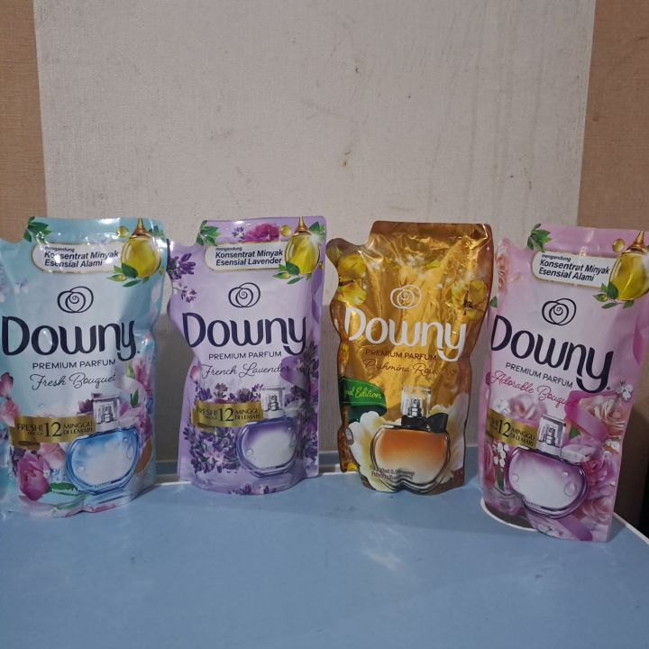 Downy Pewangi dan pelembut pakaian 550ml/520ml random