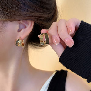 Korean Fashion C-shaped Earrings: Stylish & Elegant Stainless Steel Jewelry