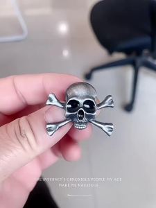 【M】Personalized Skull Head Cross Brooches For Women Men Vintage Gothic Metal Ghost Head Badge Party Jewelry Pins