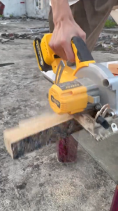 KEELAT Cordless Circular Saw Brushless with LED Display 0–45° Bevel Cut 15000 RPM Electric Saw for Wood Plastic Plywood