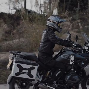 Kẹp bình nước MOTOWOLF chất liệu POM MDL3536