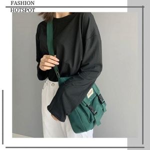 LH.Bigsiz พร้อมจัดส่งทั่วไทย กระเป๋าสะพายไหล่งานแฟชั่น ใบใหญ่ เอาใจชาวสายแบกใส่ของได้จุกๆ ตัวกระเป๋ามีแต่งตัวล็อคช่องหน้า สามารถใช้งานได้ง่าย ตัวสายก็สามารถปรับระดับได้ตามต้องการ พร้อมส่งมาก รีบกดสั่งเข้ามาเล้ย