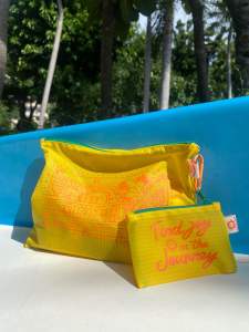 Duo journey set yellow color กระเป๋าจัดสรรของ