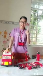 Đồ chơi xe cứu hỏa 33 chi tiết nhạc đèn đủ phụ kiện xe ô tô cứu hỏa nhựa ABS rèn kĩ năng hướng giáo dục cho bé