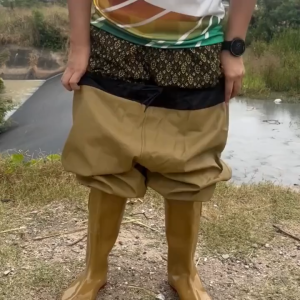 【จัดส่งทันที】กางเกงน้ำยาวเอวกางเกงตกปลาชิโมดะตกปลาปลูกรองเท้ากันน้ำรองเท้าปลูกข้าวทนต่อการสึกหรอกางเกงลุยน้ำกันลื่น 110 cm