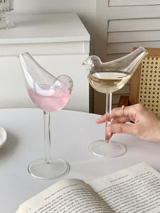 แก้วน้ำทรงนกสุดสร้างสรรค์ ขาตั้งสูง สไตล์ยุโรป สำหรับค็อกเทล น้ำโซดา แก้วน้ำยอดนิยมสำหรับผู้หญิง ปี ฤดูร้อน