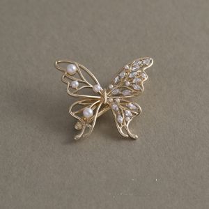French Butterfly Ear Hair Clip Womens New 2024 Side Pearl Hair Accessories Fairy Forest System Elegant Sensation Hair Cards