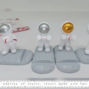 Resin Astronaut Desktop Mobile Phone Holder Tablet Stand Universal Desktop Ornament Phone Stand