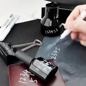 White Paint Pen Marker Pen Waterproof Permanent Oil-Based Pen Wood Stone Plastic Leather Glass 0.7mm/1.0mm/2.5mm