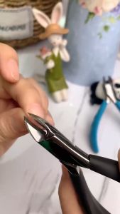 กรรไกรตัดเล็บ ปลายโค้งแหลม ตัดเล็บขบได้ดี กรรไกรตัดเล็บ กรรไกรตัดหนัง กรรไกรตัดเล็บหนังกำพร้า กรรไกรตัดเล็บขบ กรรไกรตัดเล็บหัวแหลม กรรไกรตัดซอกเล็บ