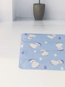 ที่นอนเจลเย็น-เบาะเย็นฤดูร้อนน้ำแข็ง-ใช้ได้ทั้งเด็กทั้งผู้ใหญ่และสัตว์เลี้ยง ขนาด 50x65 ซม