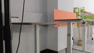 Height-adjustable table Manually adjust the pneumatic table standing desk 71*46*2.5CM side table