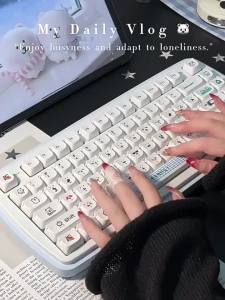 Bộ Keycap PBT In Chuyển Nhiệt Hình Gấu Dễ Thương URE Dành Cho Bàn Phím Cơ MX 61/64/75/87/96/104/108 Tương Thích Với Keycap EAO