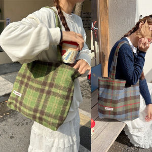 Retro Plaid Canvas Woolen Large Capacity Handbag Shoulder Bag Casual Tote Bag for Youth Daily Use Foldable Square Shape