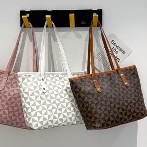 YOOXI กระเป๋าถือสุภาพสตรีขนาดใหญ่ ตามใจชอบ PUหนังกระเป๋าสะพายกันน้ำ กระเป๋าสะพายหลังพิมพ์ลายสุภาพสตรีกระเป๋า กระเป๋า สะพายผู้หญิง หนัง พียู กระเป๋าหนังผู้หญิง กระเป๋า หนัง ใบ ใหญ่