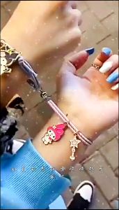 Gelang Couple Sahabat Pasangan Kekasih Karakter Anime Kartun Pink Hitam