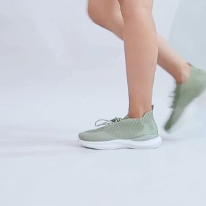 Dr. Kevin Sepatu Olahraga Sport Wanita Sneakers Rajut Slip On 589-069