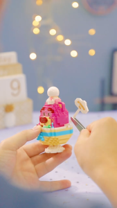 Đồ chơi Hộp xếp hình đồ ăn Strawberry Bear Mô hình lắp ráp gấu 16352 Balody