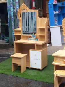 Bàn trang điểm mẫu mới kèm ghế cao 1m5 ngang 80cm đẹp như ảnh bình dương hcm