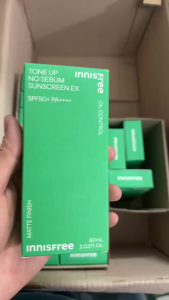 [Date ngắn 05/12/2026 – Thanh Lý] KEM CHỐNG NẮNG NÂNG TONE HÀN QUỐC INNISFREE TONE UP NOSEBUM SUNSCREEN EX SPF50+ PA++++ 60ML MẪU MỚI 2023  [DATE NGẮN 05/12/26–T. LÝ] KEM CHỐNG NẮNG NÂNG TONE HÀN QUỐC INNISFREE TONE UP NOSEBUM SUNSCREEN EX