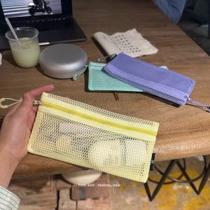 Bee Hive Oxygen Storage Bag Student Uniform Pencil Case Also Suitable for Girls Makeup Brush Eyebrow Pencil Storage Bag