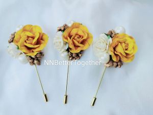 พร้อมส่ง พินติดสูท พินติดเสื้อ พินติดอก ดอกกระดาษสา ประดับด้วยเกสรสีทอง/ประดับลูกปัดมุก พินก้านสีทอง