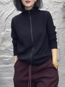 UYFY | Black Zipper Collared Long Sleeve Sweatshirt Womens Plus Size Slimming Fashionable Versatile Anti-Aging Top Casual Style Polyester Fiber