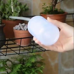 Bình Nhựa Dạng Bóp Tưới Sen Đá 250ml – Có Ống Hút Bên Trong Dễ Dùng Không Làm Hỏng Lá Cây Cảnh