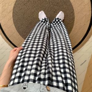 กางเกงลายตาราง กางเกงนอนผ้าสักหลาดสำหรับผู้หญิง กางเกงนอนฤดูใบไม้ร่วงฤดูหนาว ให้ความอบอุ่น ลายการ์ตูน สบายๆ ใส่สบายๆ อยู่บ้าน กางเกงขายาว