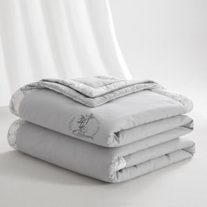 HLA | Antibacterial Water-Washable No-Duvet-Cover-Needed Moisture-Absorbing Air-Conditioning Friendly Summer Blanket