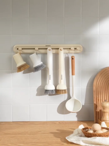 Ecoco Pot Brush Kitchen Cleaning Brush with Dishwashing Liquid Dispenser PET Pan Brush Moistureproof