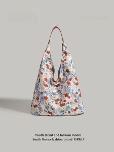 URGD British Style Floral Canvas Shoulder Bag Large Capacity Casual Tote Bag Womens Handbag Soft Handle Magnetic Buckle Closure