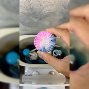 ISABELLA ก้อนดับกลิ่นชักโครก ก้อนดับกลิ่น 3 สี ดับกลิ่นโถส้วม ก้อนดับชักโครก ความสะอาด ฆ่าเชื้อโรค ขจัดคราบ ลดกลิ่นเหม็น