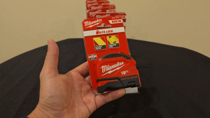 Milwaukee 5m / 16 Ft. Auto-Lock Measuring Tape 48-22-1817